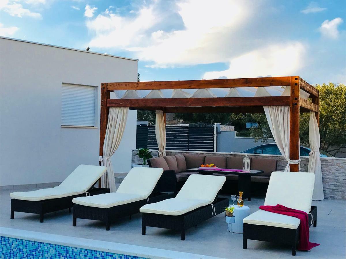 Holiday Home Marina Sevid Exterior photo
